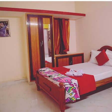 Garuda Grand Apartamento Tirupati Exterior foto