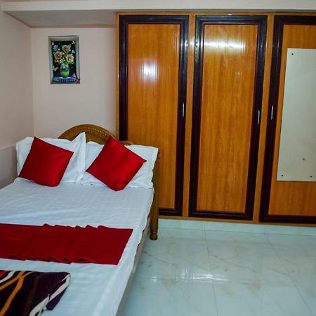 Garuda Grand Apartamento Tirupati Exterior foto