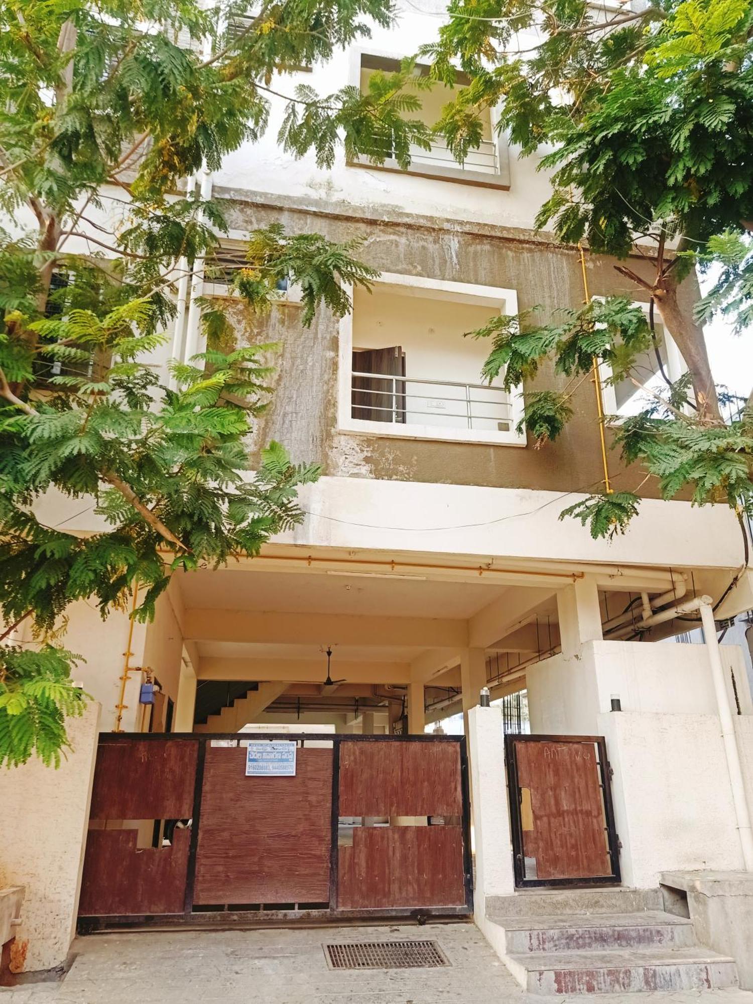 Garuda Grand Apartamento Tirupati Exterior foto